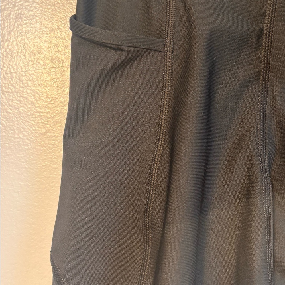Under Armour Black Compression Shorts with Logo Men’s  Sz M. NWT - Picture 3 of 7